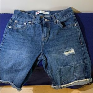 Youth Levi’s shorts